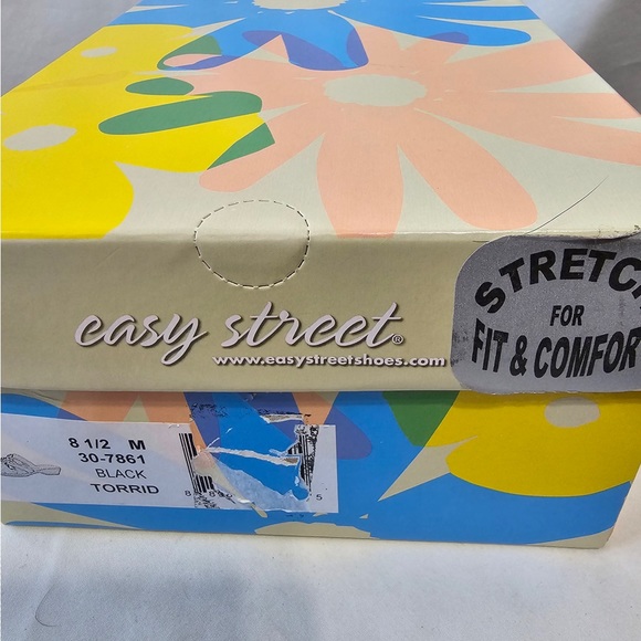 *NWT* Easy Street Women’s Black Torrid Slide Sandals Size 8.5 M - Picture 3 of 10